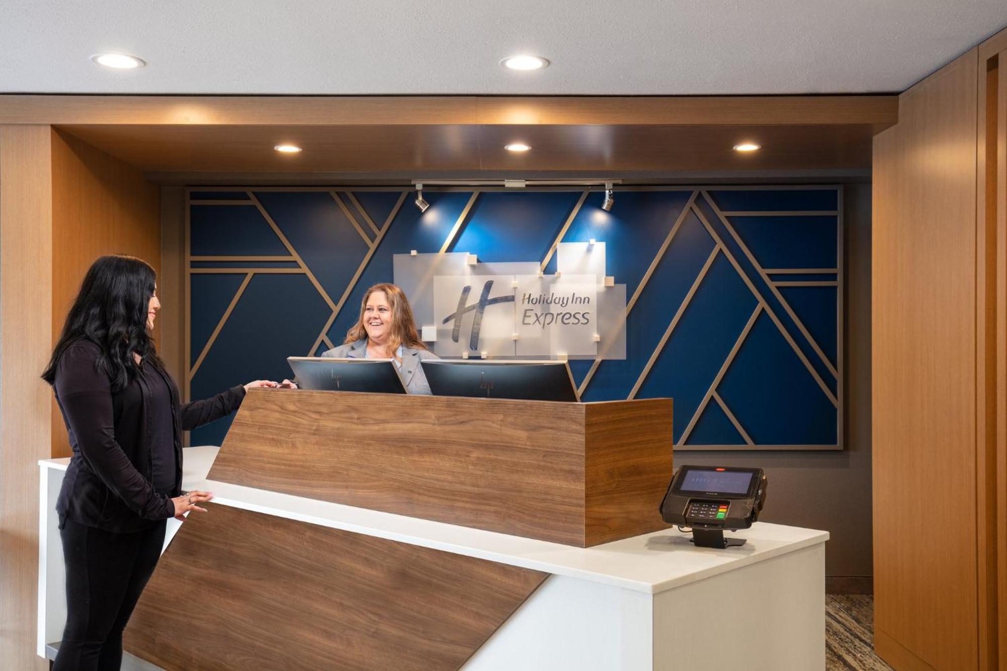 Holiday Inn Express Bothell By Ihg Esterno foto